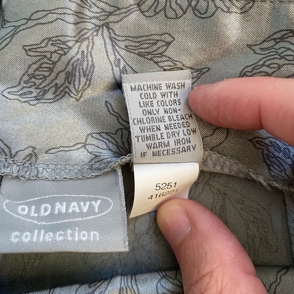 Old Navy Blue/Silver Floral Skirt Size 12 - NWT - Picture 5 of 7